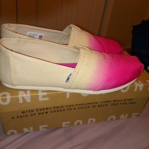 Toms classic fuchsia dip dye